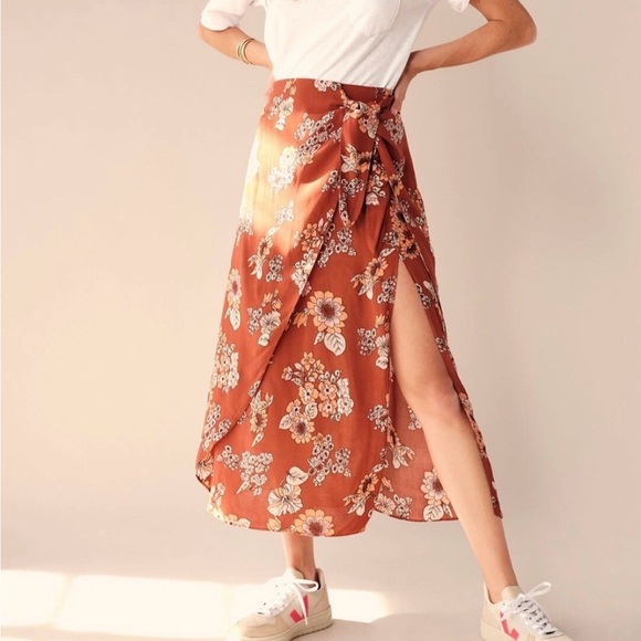 Free People Dresses & Skirts - Free People Sunray Sarong Floral Midi Skirt Size 10